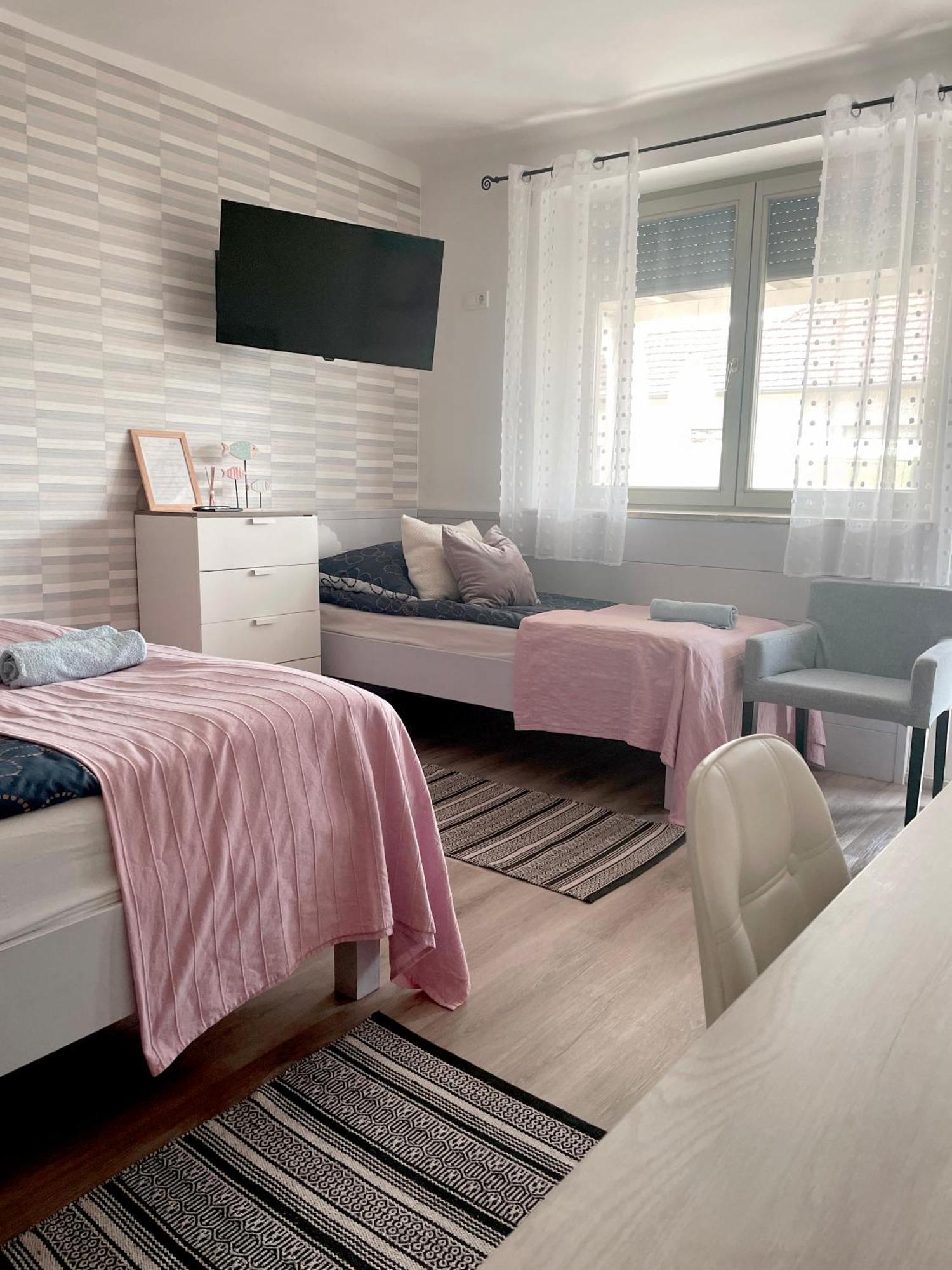 Szelrozsa Apartmanhaz Velence Exteriör bild